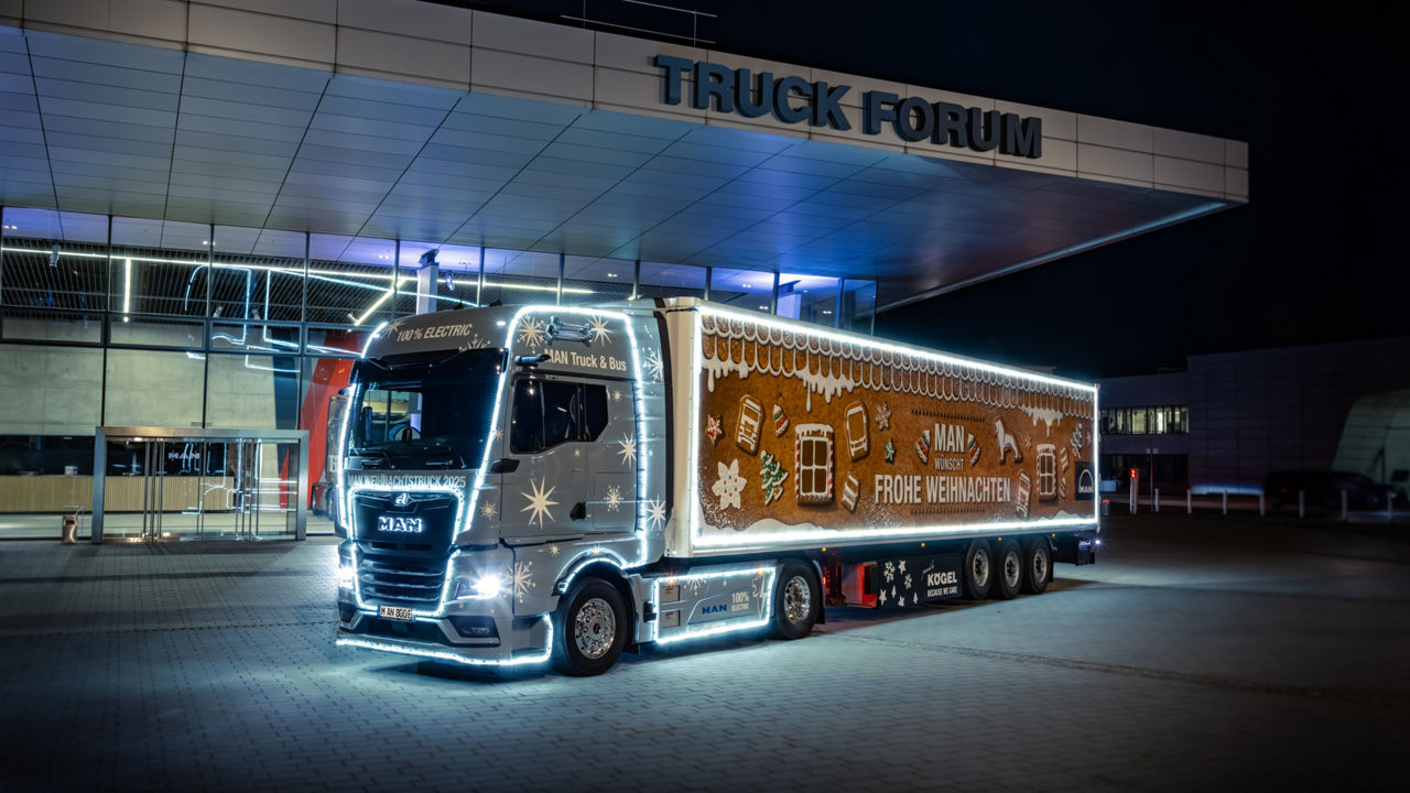 16_9 - 2400 x 1350 px-MAN-HoHoHo-Header.jpg